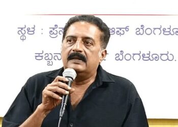 ನಾಲ್ಕು ರಾಜ್ಯಗಳಲ್ಲಿ ಐಡೆಂಟಿಟಿ ಕಾರ್ಡ್ ಇಟ್ಟುಕೊಂಡಿದ್ದಾರಾ ಪ್ರಕಾಶ್ ರಾಜ್? ಕಾನೂನು ಕುಣಿಕೆಯಲ್ಲಿ ಬಹುಭಾಷಾ ನಟ: ಸಮನ್ಸ್ ಗೆ ಬೆಲೆ ಕೊಡದ ಪ್ರಕಾಶ್ ರಾಜ್ ಗೆ ಬಂಧನ ಭೀತಿ
