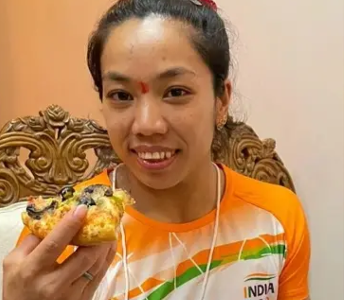 mirabai-chanu-success-story-indian-weightlifting-champion