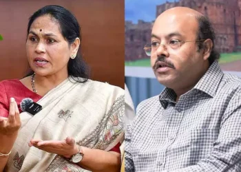 ನಾವು ಯಾರು ನಮ್ಮ ಸಂಸ್ಕೃತಿ ಯಾವುದು ಅಂತ ತಾಯಿ ತಿಳಿಸ್ತಾರೆ- ಯತೀಂದ್ರ ಮೊದಲು ತಮ್ಮ ತಾಯಿ ಬಳಿ ಧರ್ಮದ ಬಗ್ಗೆ ಕೇಳಲಿ: ಯತೀಂದ್ರಗೆ ಶೋಭಾ ಟಾಂಗ್