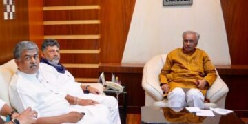 ಸಿಎಂ ಮನೆಗೆ ಹೋಗಿದ್ದು ನನ್ನಿಂದಾದ ದೊಡ್ಡ ತಪ್ಪು!: ನಾನು ಭ್ರಷ್ಟಾಚಾರ ಮಾಡಿದ್ದೇನಾ? ಸಭಾಪತಿ ಸ್ಥಾನದಿಂದ ಕೆಳಗಿಳಿಸಿದ್ದಕ್ಕೆ ಹೊರಟ್ಟಿ ಕಣ್ಣೀರು!
