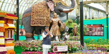 ಲಾಲ್‌ಬಾಗ್ 220ನೇ ಫಲಪುಷ್ಪ ಪ್ರದರ್ಶನಕ್ಕೆ ಸಿಎಂ ಡಿಕೆಶಿ ಚಾಲನೆ