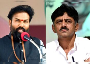 ಹೊರಟ್ಟಿ ಅವರಿಂದ ಬಲವಂತವಾಗಿ ರಾಜೀನಾಮೆ ಪಡೆದಿದ್ದಾರೆ- ವಾರಕ್ಕೊಬ್ಬರನ್ನು ಮಂತ್ರಿ ಮಾಡಿ ಬಂಡಾಯ ಶಮನಗೊಳಿಸಿ: ರಾಜ್ಯ ಸರ್ಕಾರದ ವಿರುದ್ಧ ಶ್ರೀರಾಮುಲು ಆಕ್ರೋಶ
