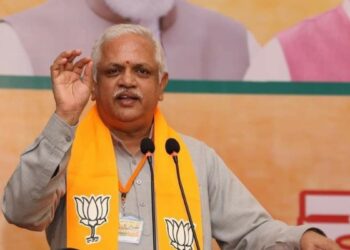 ‘ಆರ್ಎಸ್ಎಸ್ ಇದುವರೆಗೆ ನೋಂದಣಿಯಾಗಿಲ್ಲ, ಮುಂದೆಯೂ ಮಾಡಲ್ಲ’: ‘ನೋಂದಣಿ ಮಾಡಿಕೊಂಡ ಸಂಸ್ಥೆಗಳು ಏನ್ ಮಾಡ್ತಿವೆ ಗೊತ್ತಿದೆ’- ಕಾಂಗ್ರೆಸ್ ಸರ್ಕಾರಕ್ಕೆ ಬಿ.ಎಲ್. ಸಂತೋಷ್ ಟಾಂಗ್