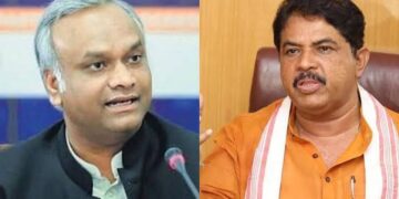 ಕ್ಲಬ್ ಮತ್ತು ಚರ್ಚ್‌ಗಳು ನೊಂದಣಿಯಾಗಿವೆಯೇ?ಸಣ್ಣ ಪುಸ್ತಕ ಬಿಟ್ಟು ಅಂಬೇಡ್ಕರ್ ಸಂವಿಧಾನ ಓದಿ:  ಬ್ರಿಟಿಷರಿಗೇ ಸಾಧ್ಯವಾಗದ್ದು ಪ್ರಿಯಾಂಕ್ ಖರ್ಗೆ ನಿಮ್ಮಿಂದ ಸಾಧ್ಯವೇ? ಆರ್‌ಎಸ್‌ಎಸ್ ಬೆನ್ನಿಗೆ ನಿಂತ ವಿಪಕ್ಷ ನಾಯಕ