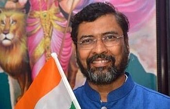 ರಾಹುಲ್ ಗಾಂಧಿ ಪುಣೆ ಸಂವಾದ ಒಂದು ರಾಜಕೀಯ ಕಾಮಿಡಿ ಶೋ: ಬಸ್ಸುಗಳಲ್ಲಿ ವಿದ್ಯಾರ್ಥಿಗಳನ್ನು ಕರೆತಂದು ನಾಟಕವಾಡುತ್ತಿದೆ ಕಾಂಗ್ರೆಸ್-ಬಿಜೆಪಿ ನಾಯಕ ಕೇಶವ್ ಉಪಾಧ್ಯೆ ವ್ಯಂಗ್ಯ