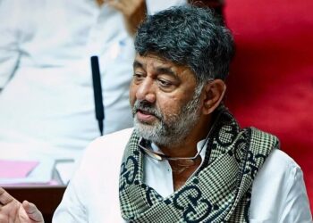 ವಂದೇ ಮಾತರಂ ಸಂಪೂರ್ಣ ಹಾಡಲ್ಲ ಕೇವಲ ಮೊದಲ ಎರಡು ಚರಣಗಳಿಗಷ್ಟೇ ನಮ್ಮ ಸರ್ಕಾರ ಬದ್ಧ:ಪಕ್ಷದ ಸಿದ್ಧಾಂತವೇ ನಮಗೆ ಪರಮೋಚ್ಚ- ಸಿಎಂ ಡಿ ಕೆ ಶಿವಕುಮಾರ್