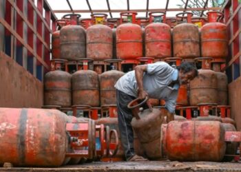 LPG ಗ್ರಾಹಕರಿಗೆ ಕೇಂದ್ರದಿಂದ ಮಹತ್ವದ ಅಪ್ಡೇಟ್: ನಗರ–ಗ್ರಾಮೀಣ ಪ್ರದೇಶಗಳಿಗೂ ಇನ್ಮುಂದೆ 25 ದಿನಗಳಲ್ಲೇ ಮರುಬುಕಿಂಗ್