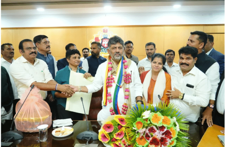 dk-shivakumar-meets-jain-community-leaders-tulu-language-demand