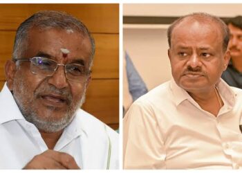 ಚಾಮುಂಡೇಶ್ವರಿಯಲ್ಲಿ ಪಕ್ಷ ಮುಖ್ಯವಲ್ಲ ನಾನು ಮುಖ್ಯ ಎಂದ ಟಿ ದೇವೇಗೌಡ:ನಾನು ಏಕಾಂಗಿಯಲ್ಲ ನನ್ನ ಹಿಂದೆ ಜನರಿದ್ದಾರೆ- ಕುಮಾರಸ್ವಾಮಿಗೆ ಹಳೆ ಇತಿಹಾಸ ನೆನಪಿಸಿದ ಜಿಟಿಡಿ