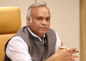 ತನಿಖಾ ಸಂಸ್ಥೆಗಳು ಮೋದಿ ಸರ್ಕಾರದ ಕೈಗೊಂಬೆಗಳು,ಇಡಿ ಅಂದ್ರೆ ಎಲೆಕ್ಷನ್ ಡಿಪಾರ್ಟ್ಮೆಂಟ್: 193 ಕೇಸ್ ಕೇವಲ 2 ಶಿಕ್ಷೆ ಎಂದು ಅಂಕಿ ಅಂಶ ಬಿಚ್ಚಿಟ್ಟ ಪ್ರಿಯಾಂಕ್ ಖರ್ಗೆ