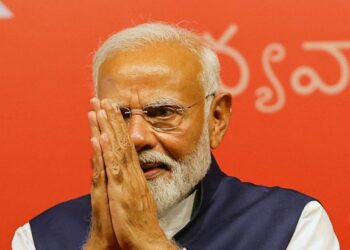 ಒಂದು ಚುನಾವಣೆಯೂ ಎದುರಿಸದೆ ಸಿಎಂ ಆಗಿದ್ದೆ ಎಂದು ಹಳೆಯ ದಿನಗಳನ್ನು ಮೆಲುಕು ಹಾಕಿದ ಮೋದಿ:ಅಧಿಕಾರಕ್ಕಿಂತ ಕರ್ಮವೇ ನನ್ನ ಧರ್ಮ ಎಂದ ನಾಯಕನ ರಾಜಕೀಯ ಪಯಣಕ್ಕೆ ಈಗ ರಜತ ಮಹೋತ್ಸವದ ಸಂಭ್ರಮ