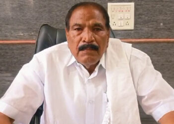 ಜನನಾಯಕನಿಗೆ ಅಬಕಾರಿ ಇಲಾಖೆಯ ಭಾರವೋ ಅಥವಾ ಸಚಿವ ಸ್ಥಾನದ ಗರ್ವವೋ?ಸಚಿವರಾದ ಮೇಲೆ ಕೈಗೆ ಸಿಗದ ಸಾಹುಕಾರ:ಕೈಗೆ ಸಿಗದ ಶಿವಲಿಂಗೇಗೌಡರ ವಿರುದ್ಧ ಕಾರ್ಯಕರ್ತರು ಕೆಂಡಾಮಂಡಲ!
