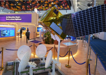 jio-satellite-connectivity-1600-satellites-23-ground-stations-india-mobile-congress-2026