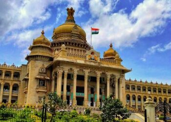 ಶಾಸಕರು, ಕುಟುಂಬದ ವೈದ್ಯಕೀಯ ವೆಚ್ಚಕ್ಕೆ 3 ವರ್ಷದಲ್ಲಿ ₹7.40 ಕೋಟಿ ಮರುಪಾವತಿ: RTIಯಲ್ಲಿ ಬಹಿರಂಗ