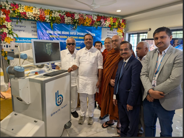 ut-khader-neurosurgical-robot-mahabodhi-brains-hospital-bengaluru