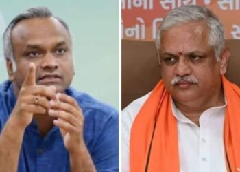 ಚಿತ್ತಾಪುರ ನಿಮಗೆ ಪಾಠ ಕಲಿಸಿದೆ ಅಲ್ವಾ ಬಿ ಎಲ್ ಸಂತೋಷ್: ಸಂಘಟನೆಯ ಅಸ್ತಿತ್ವಕ್ಕಲ್ಲ ಉತ್ತರದಾಯಿತ್ವಕ್ಕೆ ನಮ್ಮ ಸವಾಲು ಬಿ ಎಲ್ ಸಂತೋಷ್ ವಿರುದ್ಧ ಪ್ರಿಯಾಂಕ್ ಖರ್ಗೆ ಕೆಂಡ